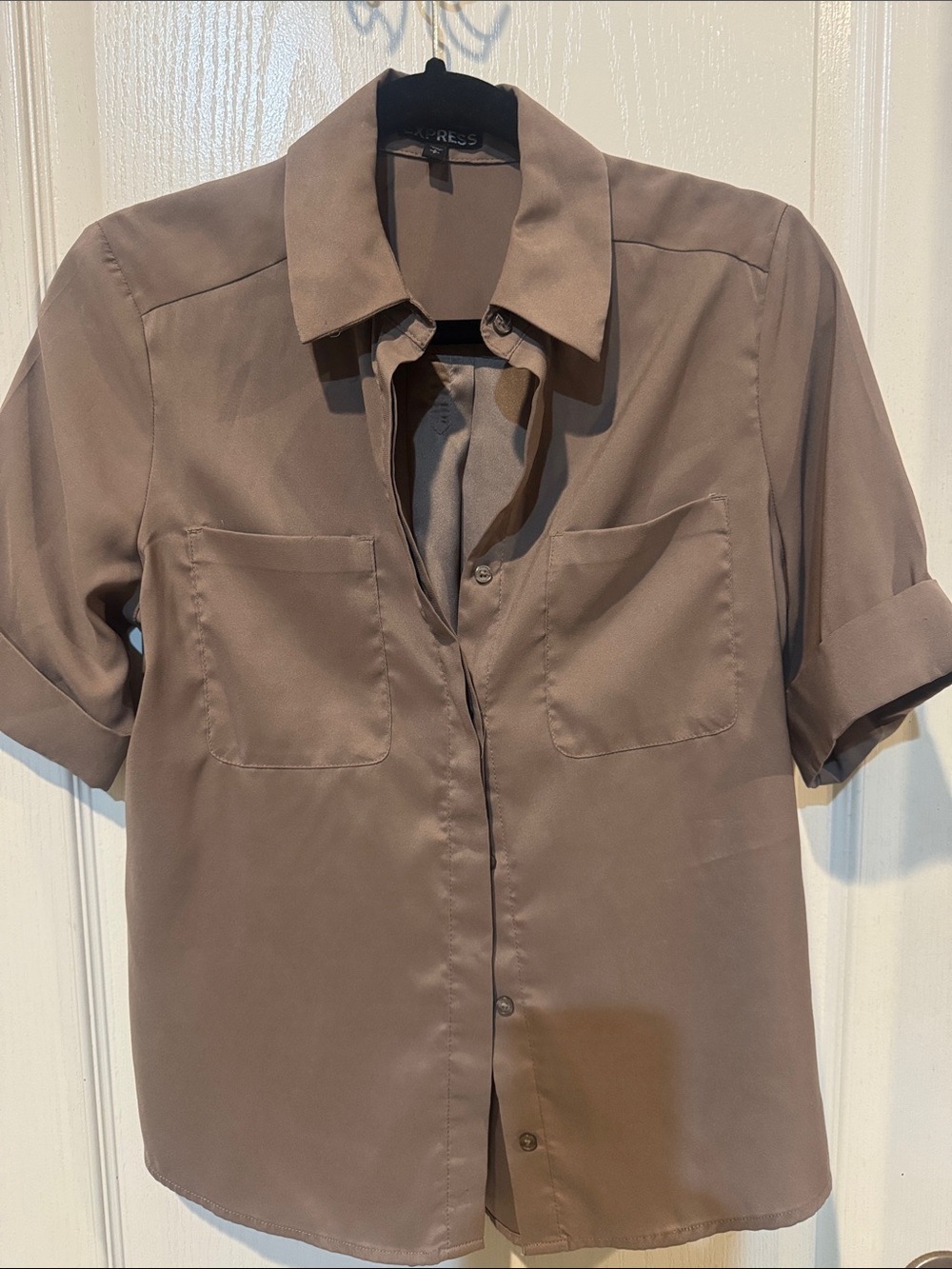 Express Women's Short Sleeve Button Front Blouse in Taupe Brown